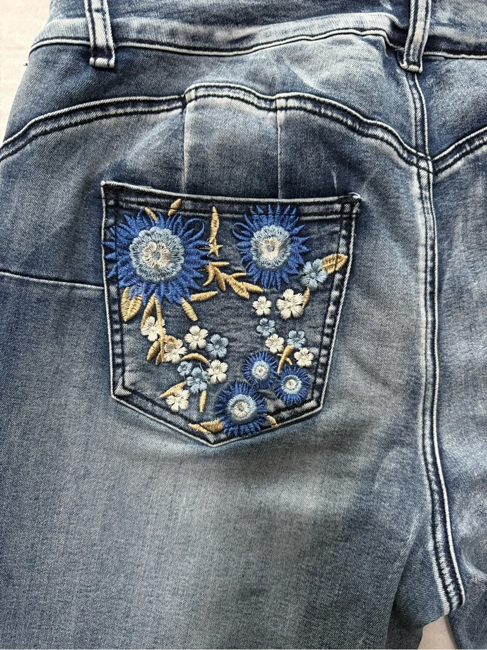 Fire & Rain Embroidered Flare Jeans 14 Boho Western Floral Denim